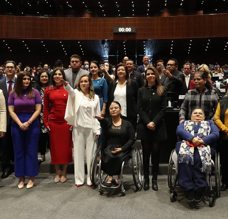 Rindió protesta la legisladora suplente de Yolanda de la Torre