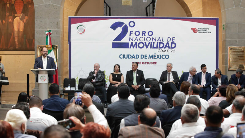 Urgen senadores a transportistas a impulsar políticas públicas para solucionar problema de movilidad en territorio mexicano