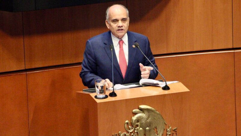 Añorve arremete: “la SEP no es trinchera ni botín político”