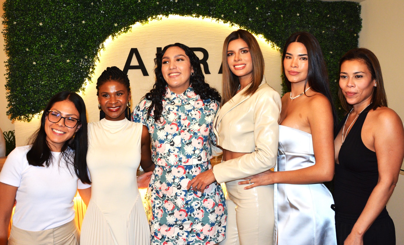 Aranza Molina debuta como empresaria con Aura Clinique, una nueva apuesta por la belleza y el bienestar en la Roma Norte