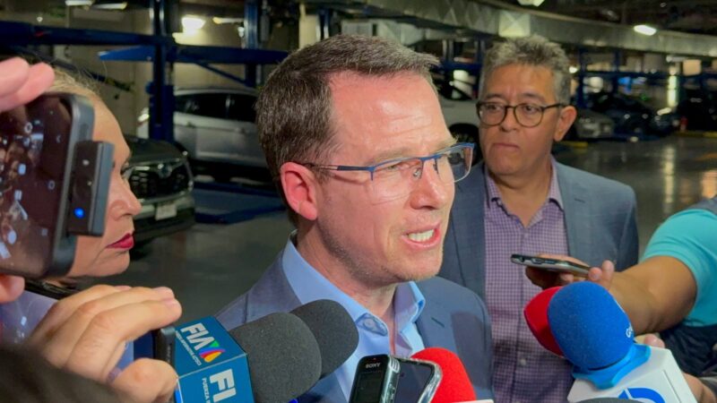 Marx Arriaga: libros desaparecidos y atrincheramiento épico: panistas